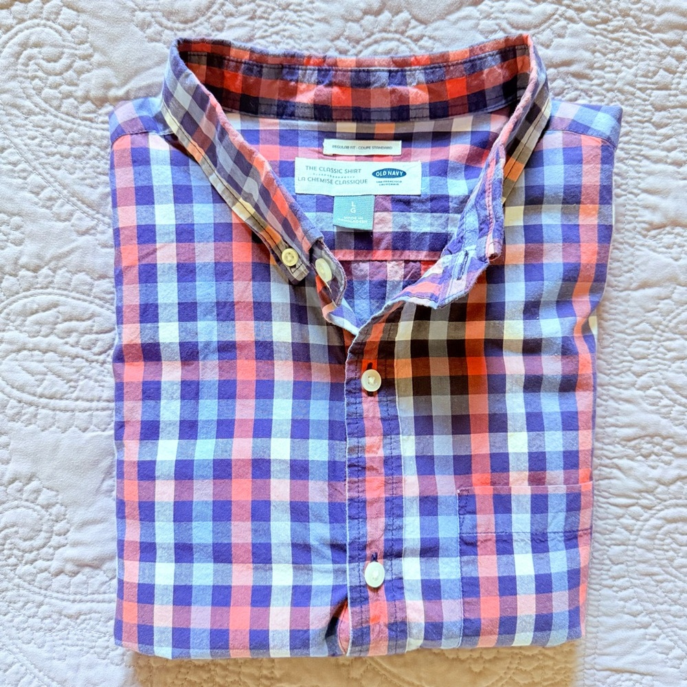Old Navy Men's Checkered Shirt - Blue, Red, and White